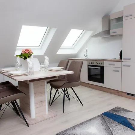 T&k Near Messe Fair Trade Duesseldorf Und Airport 3a * Duisburg