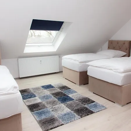 T&k Near Messe Fair Trade Duesseldorf Und Airport 3a * Duisburg