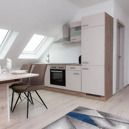 T&k Near Messe Fair Trade Düsseldorf Und Airport 3a *