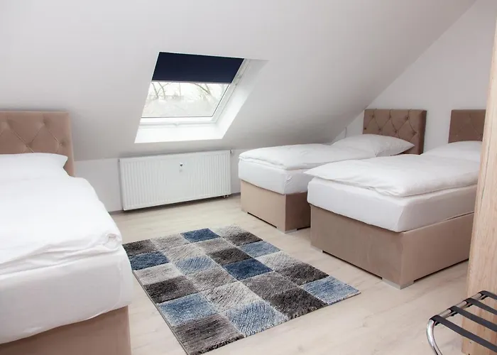 T&k Near Messe Fair Trade Duesseldorf Und Airport 3a * Duisburg