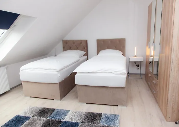 T&k Near Messe Fair Trade Duesseldorf Und Airport 3a * Duisburg